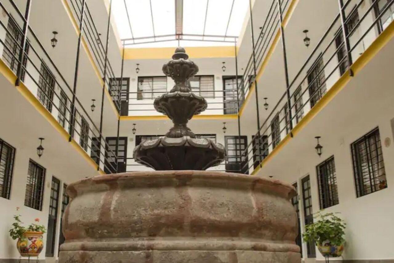 Cinco De Mayo Hotel Queretaro Exterior photo